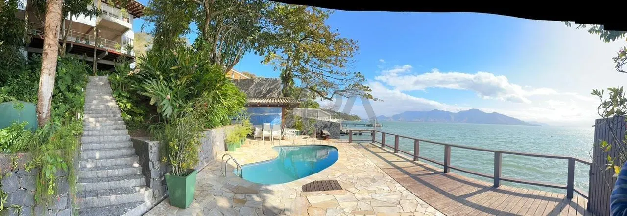 Casa de Alto Padrão na Costeira na Ilhabela/SP — foto 1