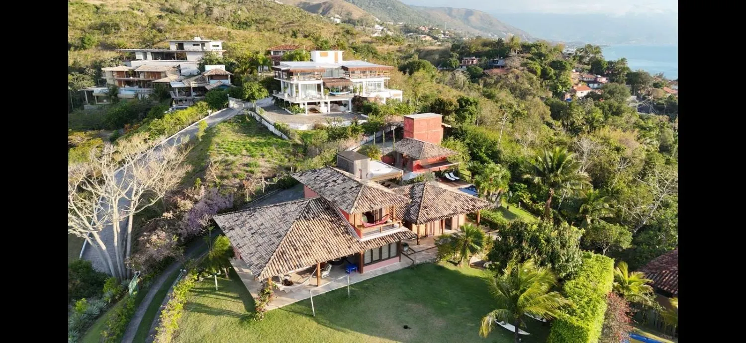 Casa com vista espetacular na Praia da Armação – Ilhabela/SP — foto 2