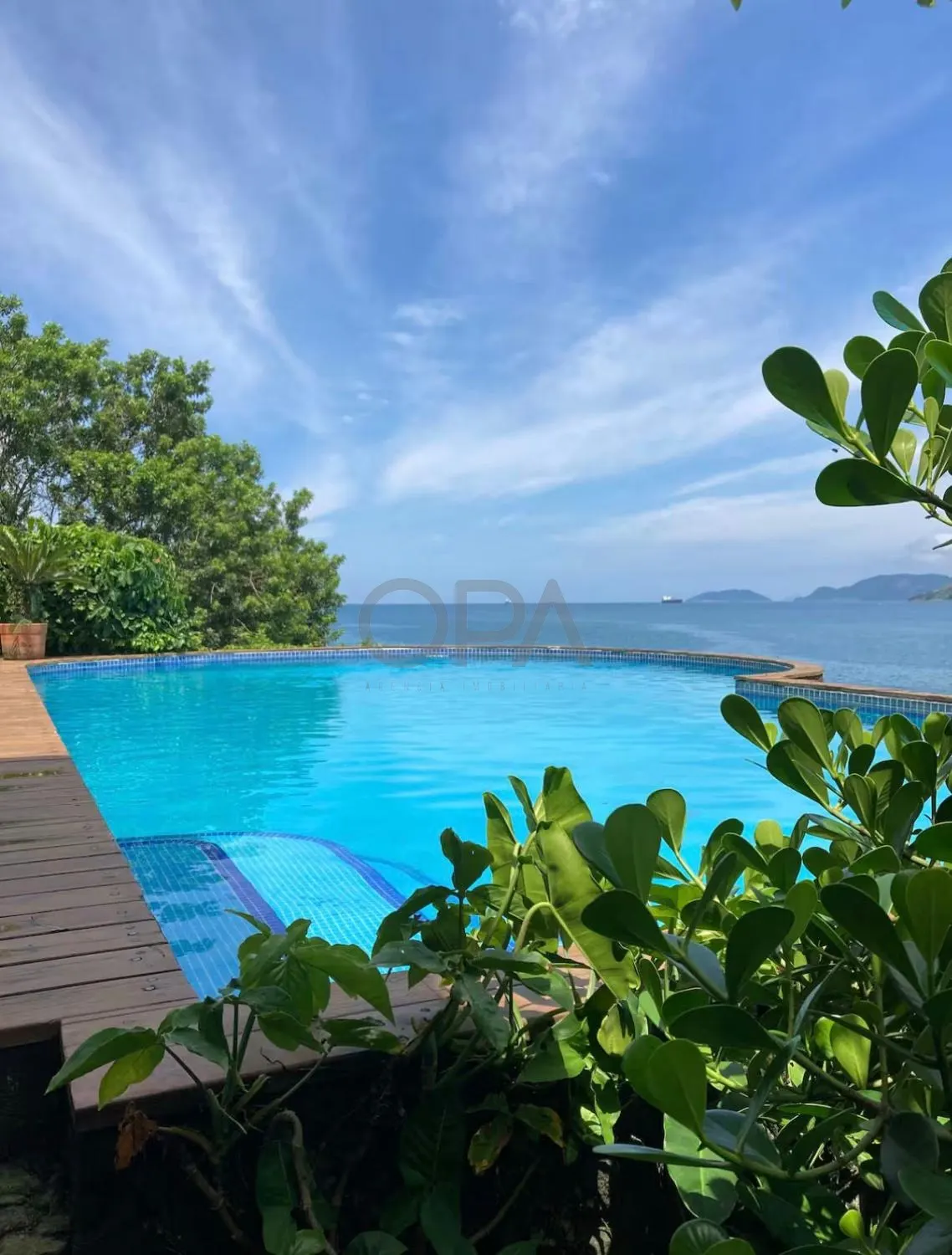 Casa na Costeira 5 Suítes e Piscina Suspensa sobre o Mar Ilhabela/SP — foto 3